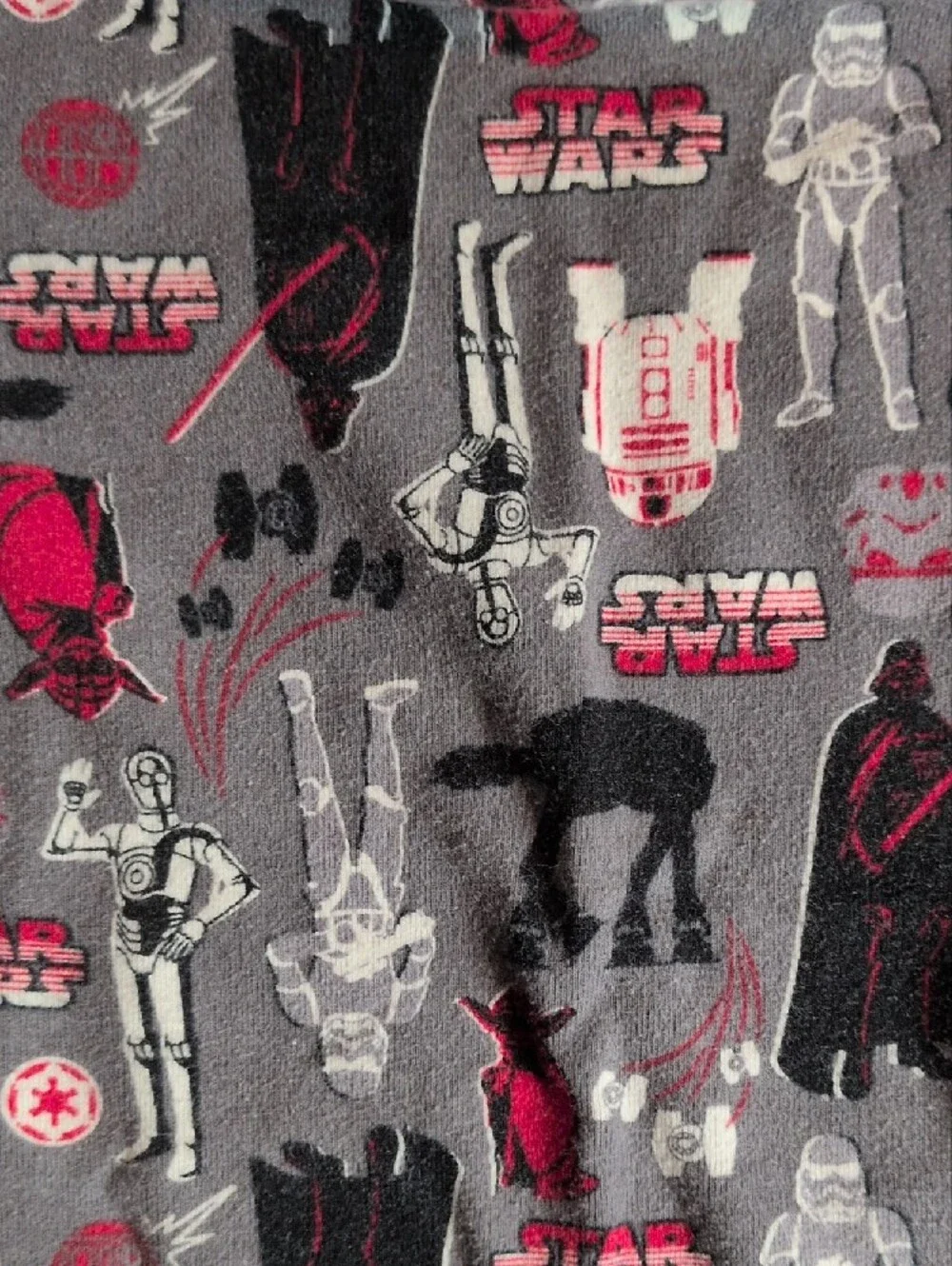 GAP Star Wars Gray, Black & Red Star Wars Kids Pajama Set